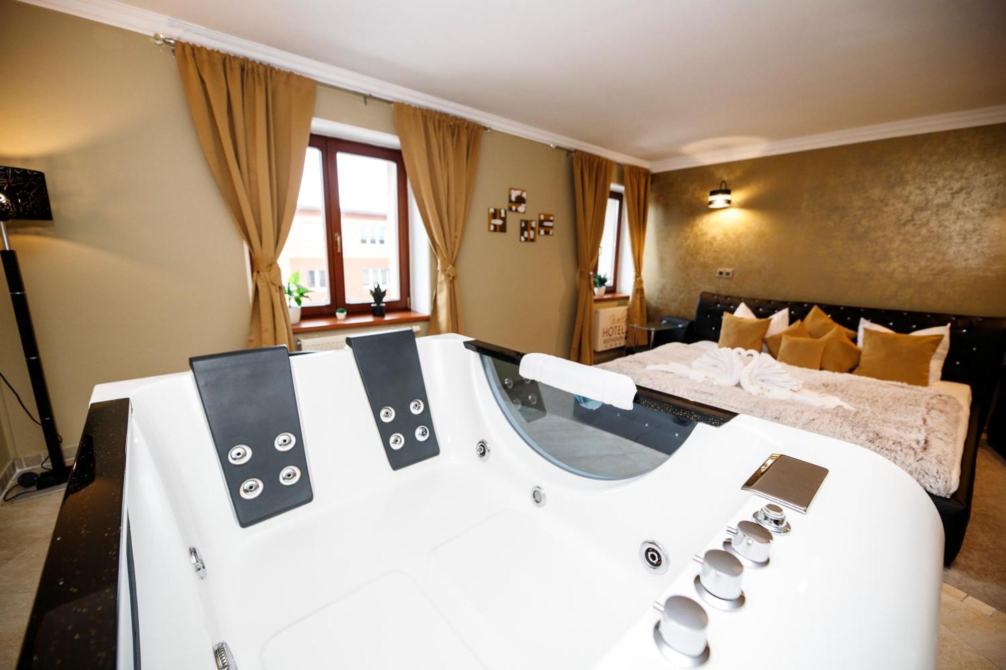 Wellness Hotel Beethoven Хомутов Екстер'єр фото